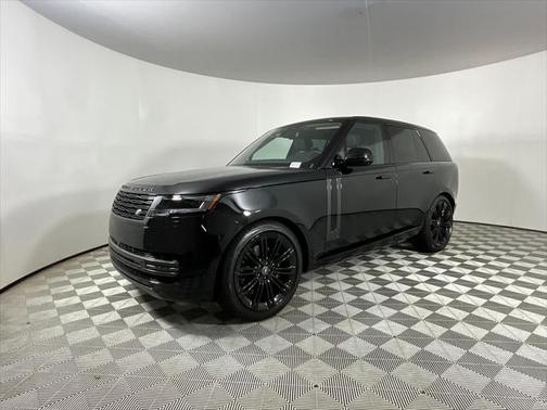 2025 Land Rover Range Rover P400 SE