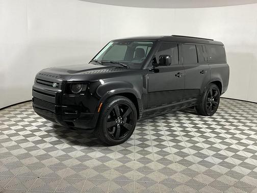 2024 Land Rover Defender 130 P400 X-Dynamic SE