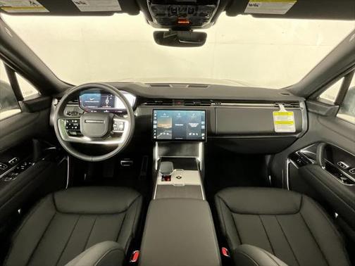 2025 Land Rover Range Rover P530 SE 7 Seat