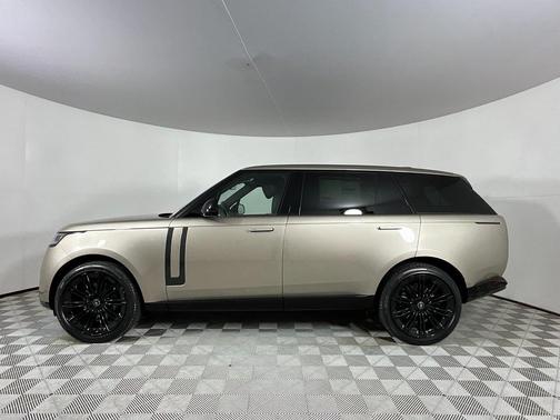 2025 Land Rover Range Rover P530 SE 7 Seat