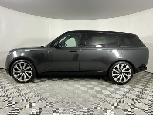 Carpathian Grey Premium Metallic 2026 Land Rover Range Rover P530 SE 7 Seat