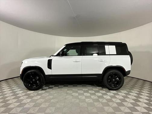 2025 Land Rover Defender 110 P400 S