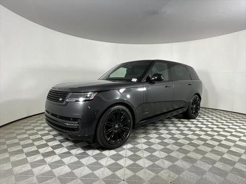 2025 Land Rover Range Rover P400 SE 7 Seat
