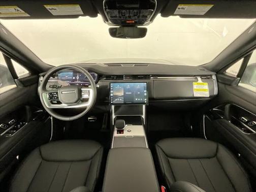 2025 Land Rover Range Rover P530 SE 7 Seat