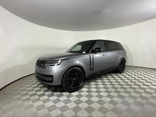 2025 Land Rover Range Rover P530 SE 7 Seat