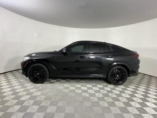 2021 BMW X6 M50i