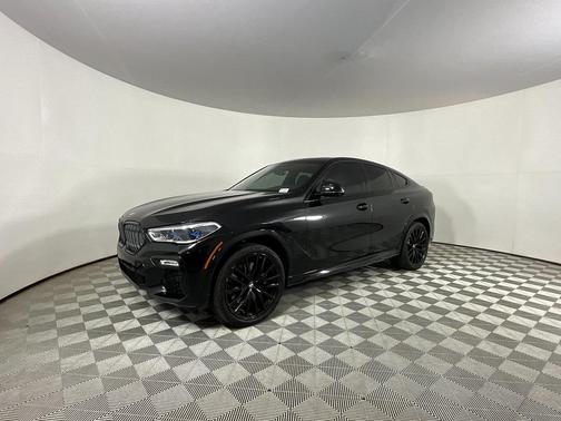 2021 BMW X6 M50i