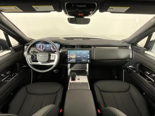 2025 Land Rover Range Rover P530 SE