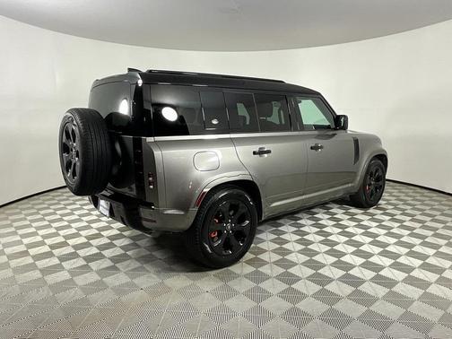 2022 Land Rover Defender 110 XS Edition