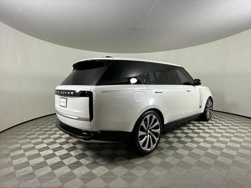 2025 Land Rover Range Rover P530 Autobiography