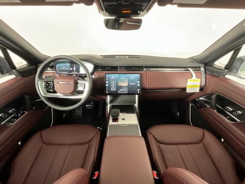 2025 Land Rover Range Rover P530 SE