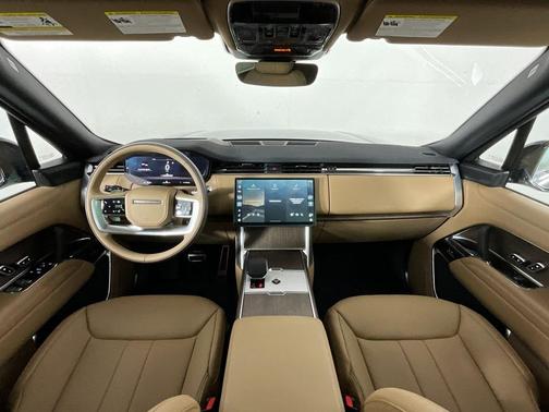 2025 Land Rover Range Rover P530 SE