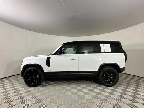 2025 Land Rover Defender 110 P400 S