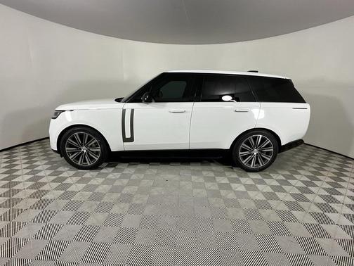 2023 Land Rover Range Rover P530 SE