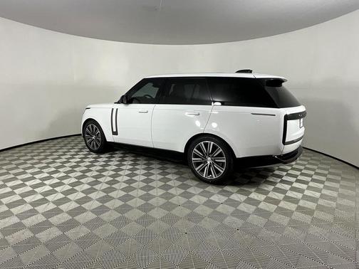 2023 Land Rover Range Rover P530 SE