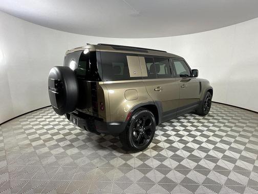 2020 Land Rover Defender 110 S
