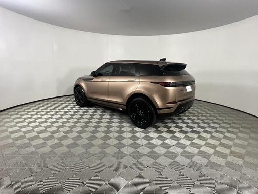 2024 Land Rover Range Rover Evoque Dynamic SE