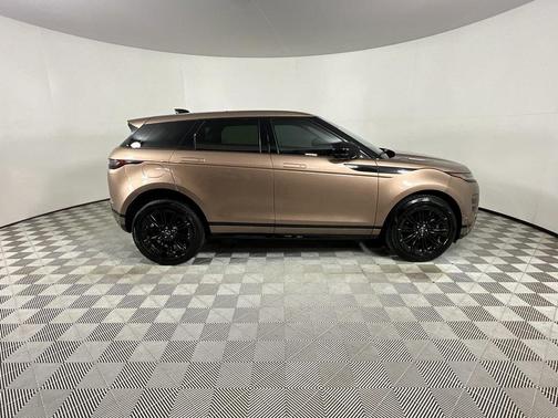 2024 Land Rover Range Rover Evoque Dynamic SE