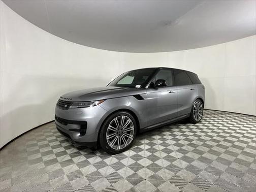 2025 Land Rover Range Rover Sport SE