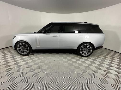 2023 Land Rover Range Rover Autobiography