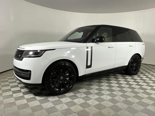 Fuji White 2023 Land Rover Range Rover P530 SE