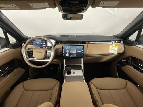 2025 Land Rover Range Rover P530 SE