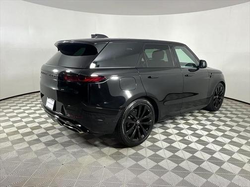 2024 Land Rover Range Rover Sport SE