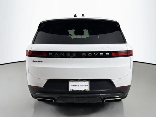 Fuji White 2025 Land Rover Range Rover Sport SE