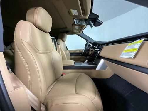 2025 Land Rover Range Rover P400 SE