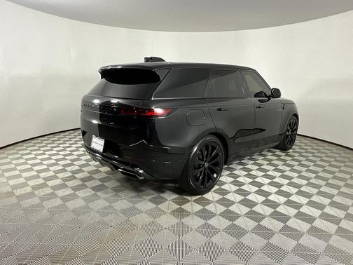 2024 Land Rover Range Rover Sport SE