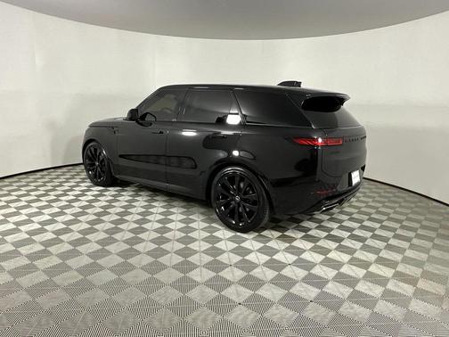 2024 Land Rover Range Rover Sport SE