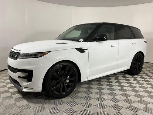 Fuji White 2026 Land Rover Range Rover Sport SE
