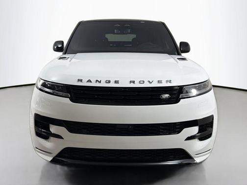 Fuji White 2026 Land Rover Range Rover Sport SE