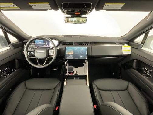 Fuji White 2026 Land Rover Range Rover Sport SE