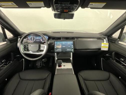 2025 Land Rover Range Rover P530 SE