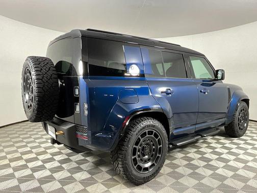 Sargasso Blue Premium Metallic 2026 Land Rover Defender 110 V8
