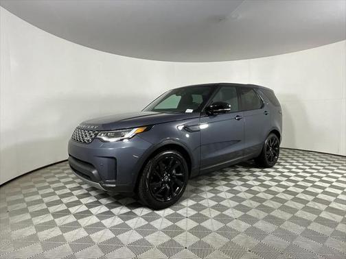 2025 Land Rover Discovery P300 S