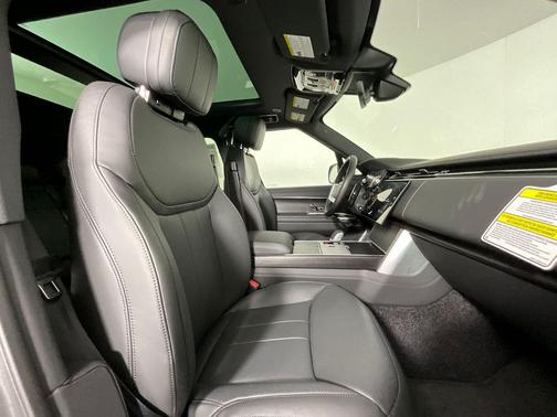 Flux Silver SV Bespoke Ultra Metallic Satin 2026 Land Rover Range Rover P530 SE