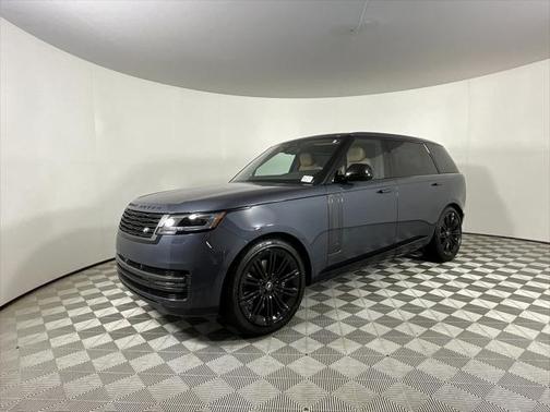 2025 Land Rover Range Rover P530 SE 7 Seat