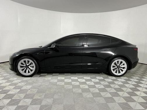 2022 Tesla Model 3 Standard Range