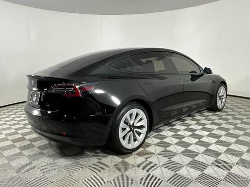 2022 Tesla Model 3 Standard Range