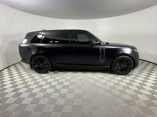 2023 Land Rover Range Rover P530 SE