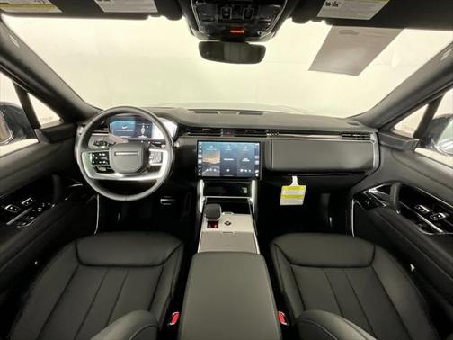 2025 Land Rover Range Rover P530 SE 7 Seat