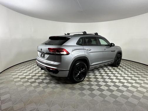 2023 Volkswagen Atlas Cross Sport 3.6L V6 SEL R-Line
