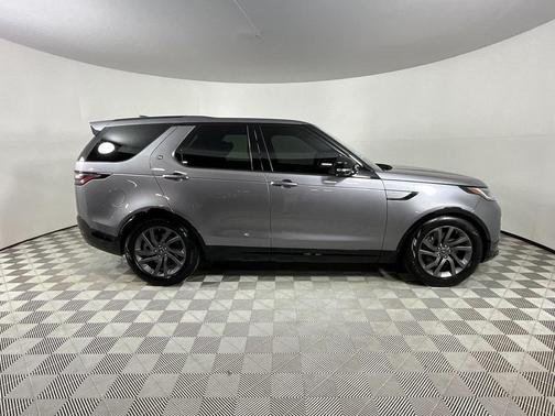 2023 Land Rover Discovery P360 S R-Dynamic
