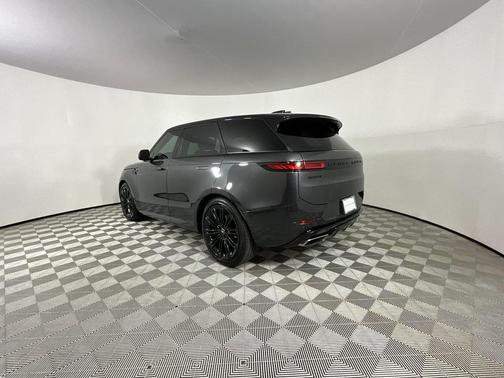 2024 Land Rover Range Rover Sport SE