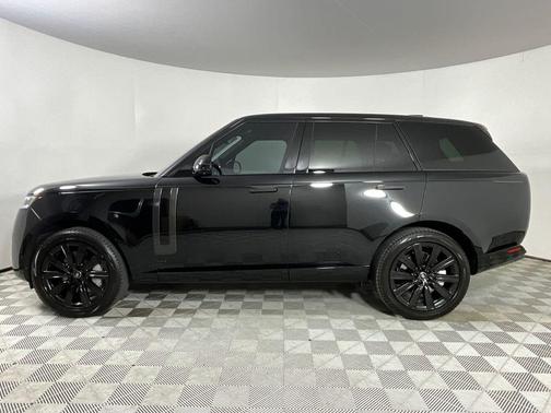 2023 Land Rover Range Rover P530 SE