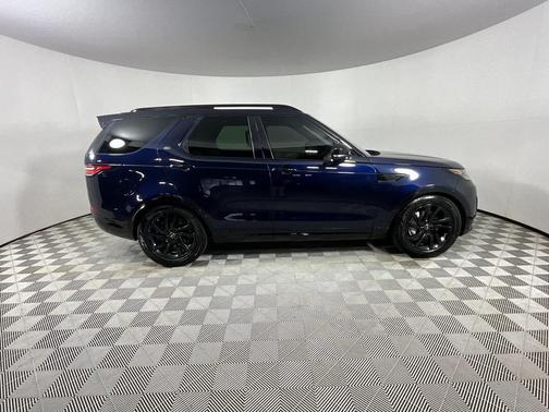 2020 Land Rover Discovery Landmark Edition