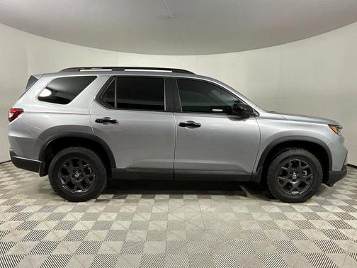 2023 Honda Pilot AWD TrailSport