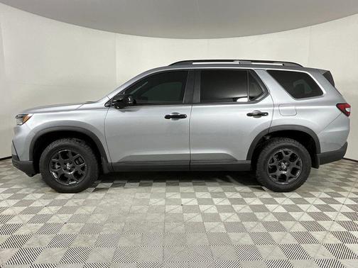 2023 Honda Pilot AWD TrailSport